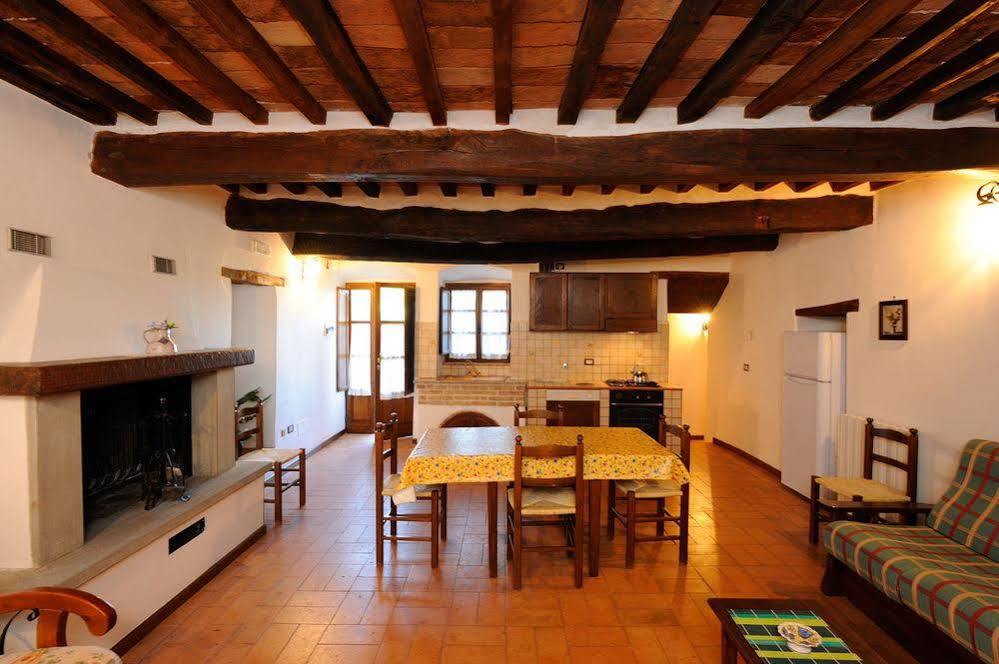 Relais Borgo Torale Hotel Passignano sul Trasimeno Eksteriør billede