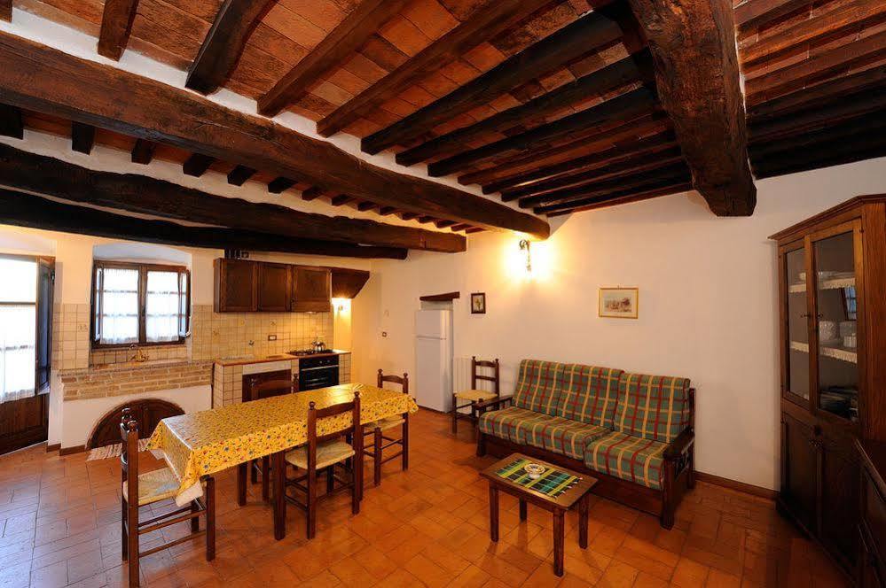 Relais Borgo Torale Hotel Passignano sul Trasimeno Eksteriør billede